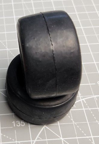 23202 – Mounted RT1 Rubber Tires on F1 Wheels (2) – BLEMS, Rear pair only